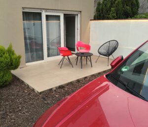 Parken vor der Terrasse