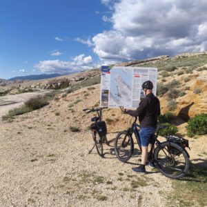 Ab hier Wanderweg